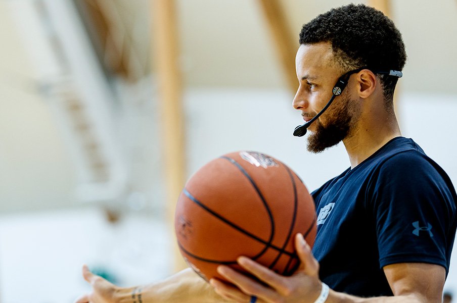<NBAトッププレーヤーが高校生に告ぐ>ステフィン・カリー「未来は君たちの中にある」