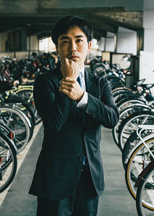 現在進行中の王将戦で藤井聡太に挑んでいる菅井八段