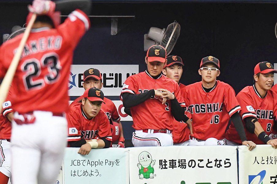 もし東芝が野球部を閉じていたら……。社会人に進む学生数はプロの4倍！＜Number Web＞ photograph by Kyodo News