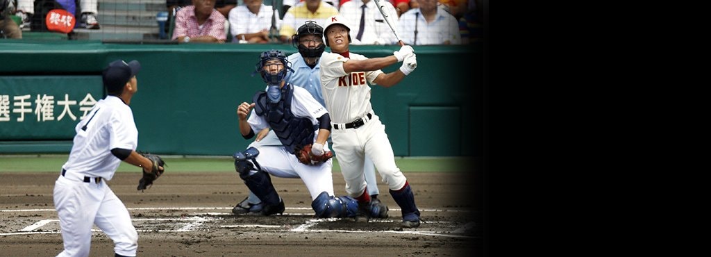 捕手目線で見た、夏の甲子園開幕戦。いい捕手の条件と、投手のプライド。＜Number Web＞ photograph by Kyodo News