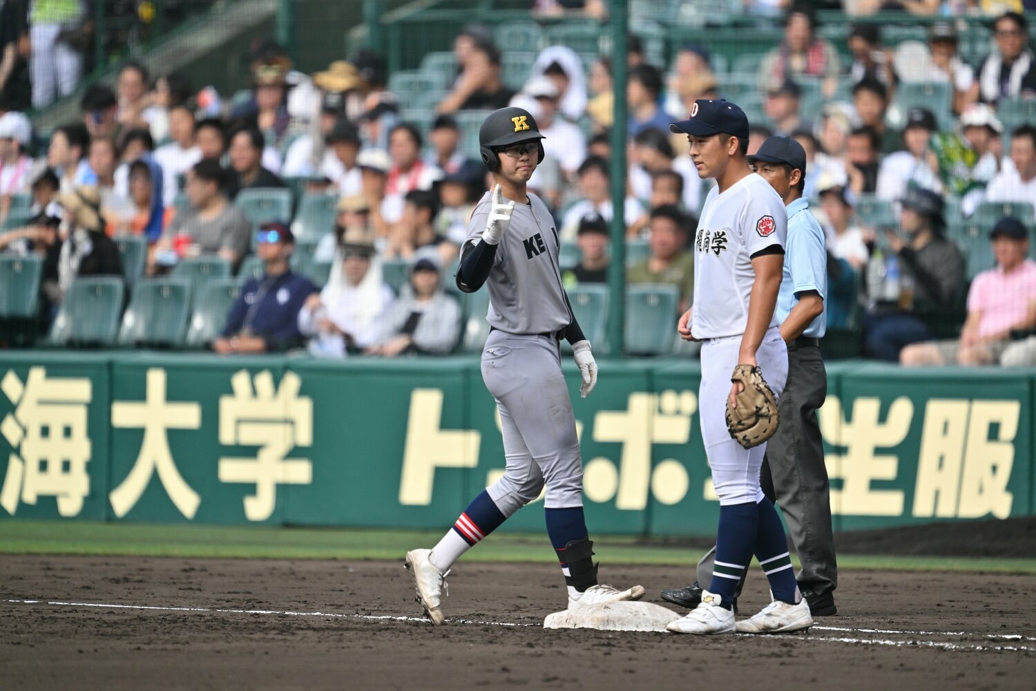 慶応・延末藍太 ©Hideki Sugiyama