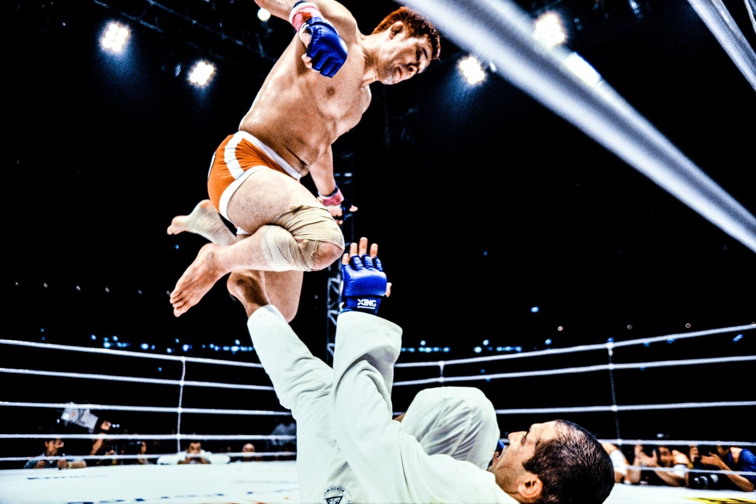 東京ドームで行われたホイス・グレイシーとの時間無制限一本勝負は現在も伝説として語り継がれている