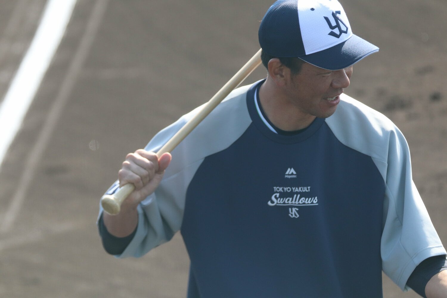 宮出コーチ ©Kou Hiroo