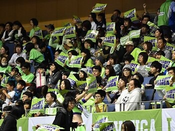 No.1経営者が語る、Bリーグの集客。全国共通の施策＋地域ごとの変化球。＜Number Web＞ photograph by B.LEAGUE