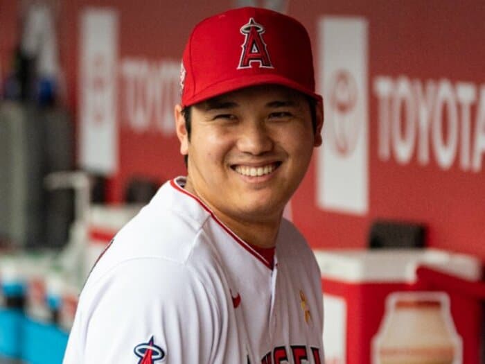 《2021年スポーツ新聞見出し大賞！》東スポ8日間連続“大谷トップ”の牙城を崩した、7月の「未確認KUMA騒動」とは？＜Number Web＞ photograph by Nanae Suzuki