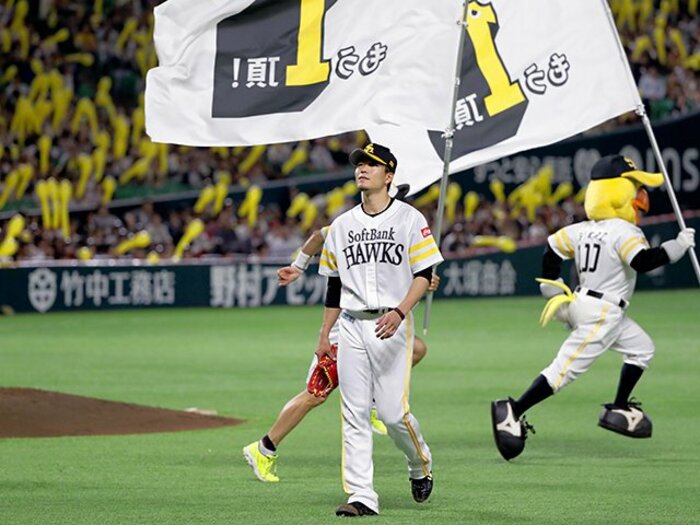 登録抹消・SB千賀滉大への提言。“横滑りのスライダー”一時中止を。＜Number Web＞ photograph by Kyodo News