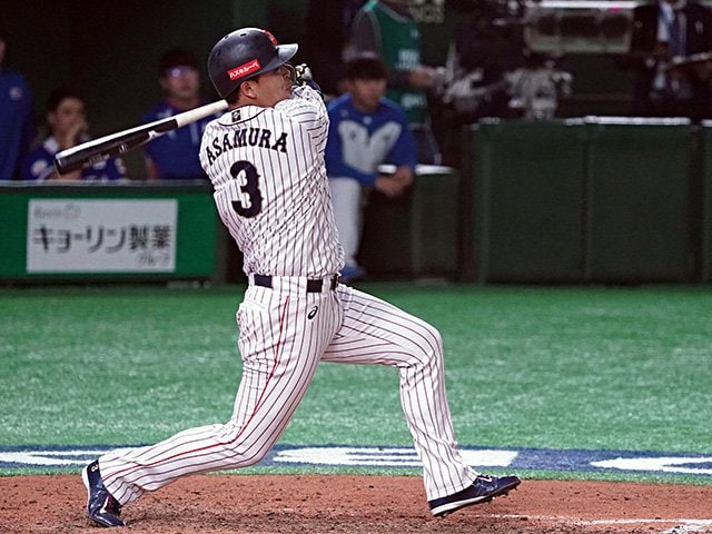 浅村栄斗の移籍1年目は雨のち晴れ。最終盤の絶好調を導いた、ある練習