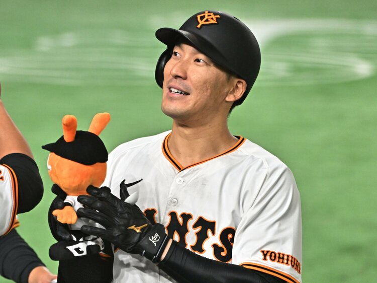 GIANTS 梶谷隆幸　投げ入れサインボール　巨人 GIANTS 梶谷隆幸 投げ入れサインボール 巨人 GIANTS 梶谷隆幸 投げ入れ