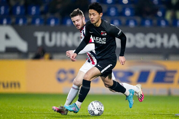 菅原は東京五輪こそ落選したが次世代のサイドバックとして期待される　©Getty Images