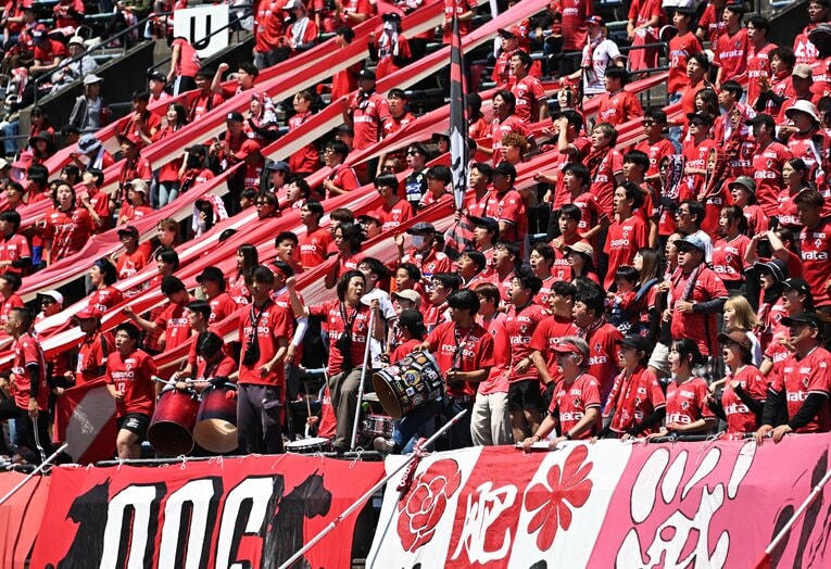 ロアッソ熊本のサポーター　©Tetsuichi Utsunomiya