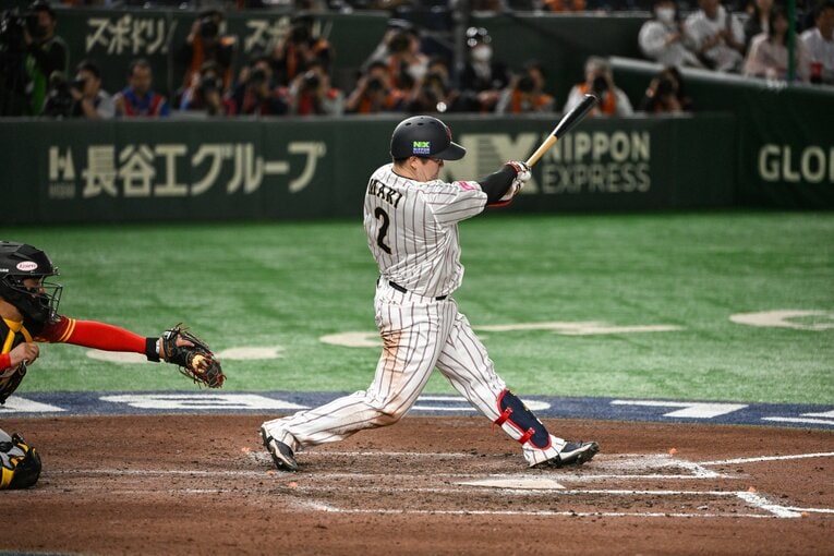 プレミア12ベネズエラ戦、6回満塁のチャンスで牧がバットを一閃！【2枚目／全14枚】　©︎Nanae Suzuki