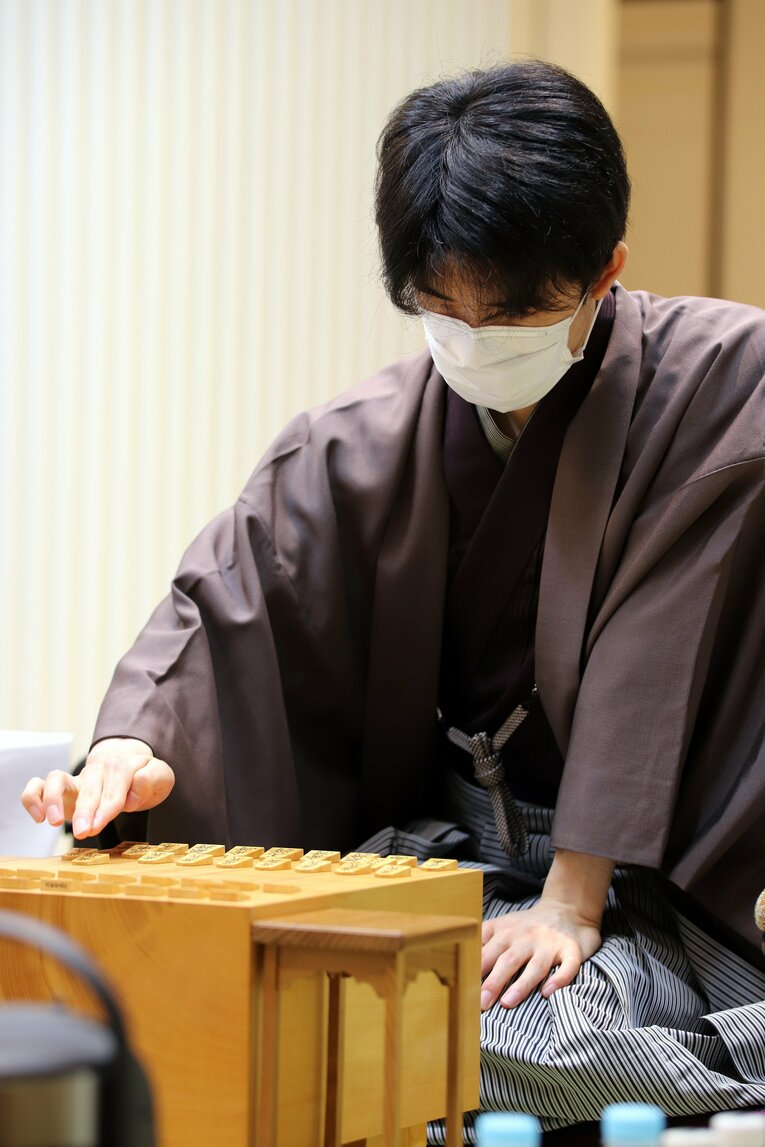 藤井五冠　©日本将棋連盟
