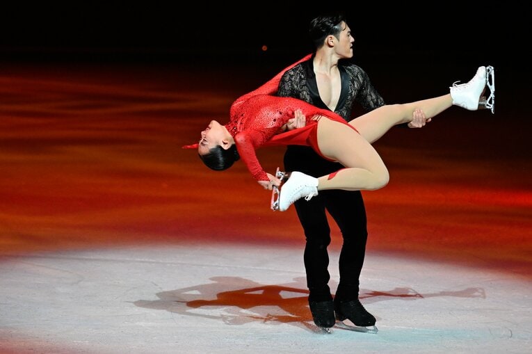 「母への永遠の愛を滑りたいな」浅田真央が明かすアイスショー『Everlasting33』に込めた“愛”「誰も見たことのない景色を届けたい」(73)