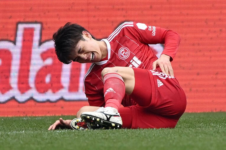 ヒザを負傷した田中碧だが、シーズンでの戦いぶりからは進化を感じさせていた　©AFLO