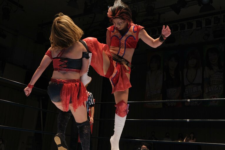 「燃え尽きるさまを見てほしい」米AEWで活躍、日本でも2冠の志田光が「日本の女子プロレスが世界最高」と語る理由(54)
