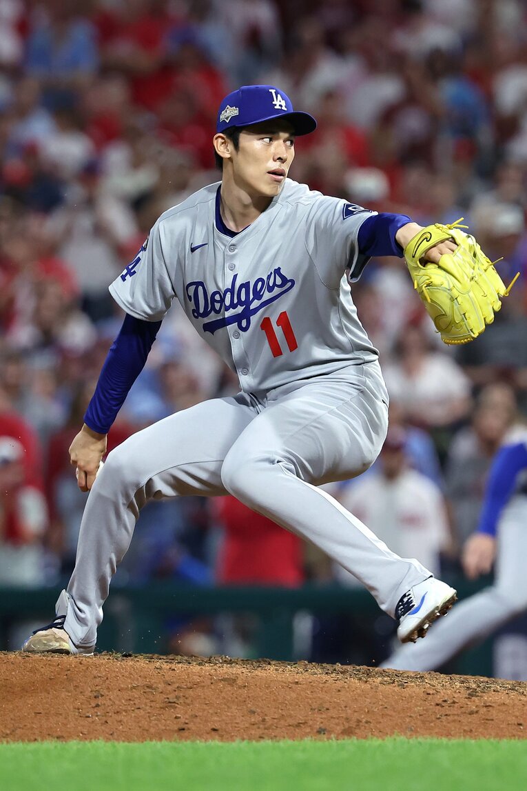 意外な要因によって「厳しい場面で」「連投」できた佐々木がクローザー、でもういいのでは……　©Getty Images