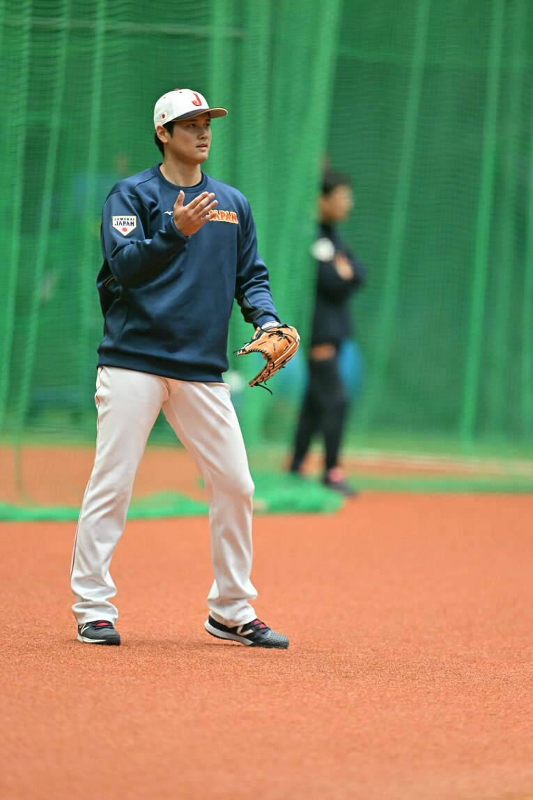 3月5日の公式練習でキャッチボールする大谷  ©︎Naoya Sanuki