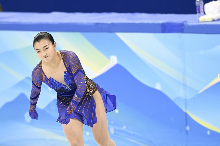 「泣いてる場合じゃない」新女王・坂本花織と中野コーチが守った“フィギュアの品格” 「20年前のスケート」発言のタラソワへ伝えたいこと(54)