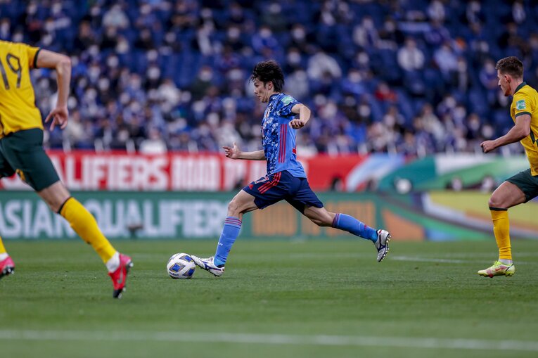 “致命的なミス”で評価を下げた田中碧が巻き返すために必要なものとは？ 日本代表には不可欠でもドイツ2部では苦戦中な理由(16)