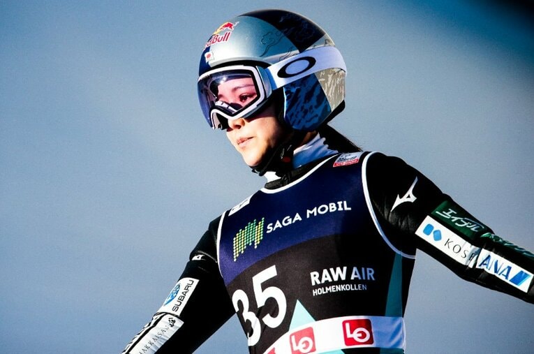 失意の北京冬季五輪後、ふたたび心を奮い立たせ、ワールドカップで2勝をあげている高梨沙羅。2013年の世界選手権でも、不屈の闘志の片鱗を示していた ／ photograph by Getty Images