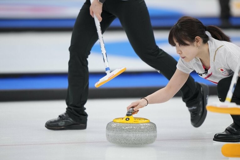 北京五輪のカーリング女子日本代表、ロコ・ソラーレ　©JMPA