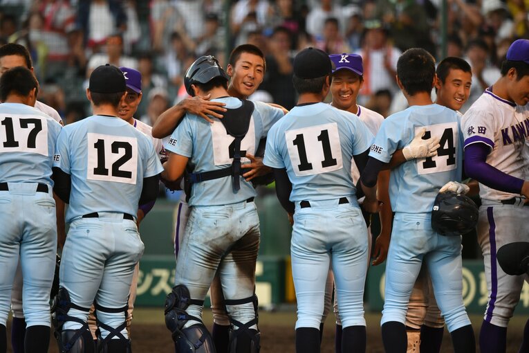 【コマ送りで見る】第100回大会、語り継がれる甲子園の名場面「９回無死満塁から２ランスクイズの決定的瞬間を振り返る　©Hideki Sugiyama