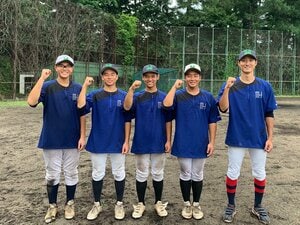 「ピッチャーをやりたい」不登校球児を変えた元プロ監督…廃部から4年、函館の田舎町から“部員4人”と目指す甲子園「吉田監督は怒鳴ったりしない」