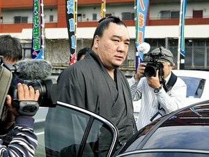 横綱日馬富士の酒席暴行事件、揺れる一年納めの九州場所。～相撲界はこの問題をどう収拾するのだろうか～