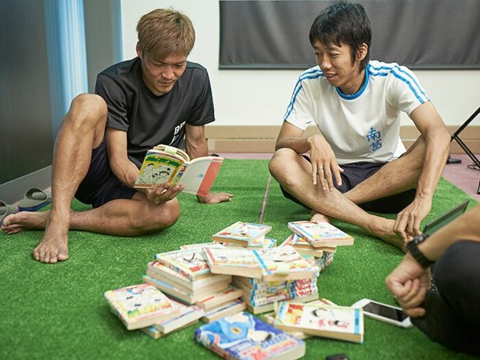 中村憲と大久保が翼と日向に!『キャプテン翼』対談の舞台裏。<Number Web> photograph by Tadashi Shirasawa