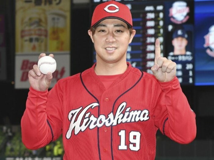 「全部、真っすぐに見えて欲しい」昨季0勝のカープ野村祐輔が130キロ台のストレートで復活できた理由＜Number Web＞ photograph by KYODO