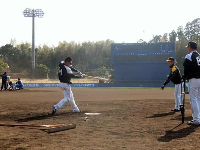 “右の柳田悠岐”になるはずだった男。真砂勇介は、今年こそ化けるか？＜Number Web＞ photograph by Kotaro Tajiri