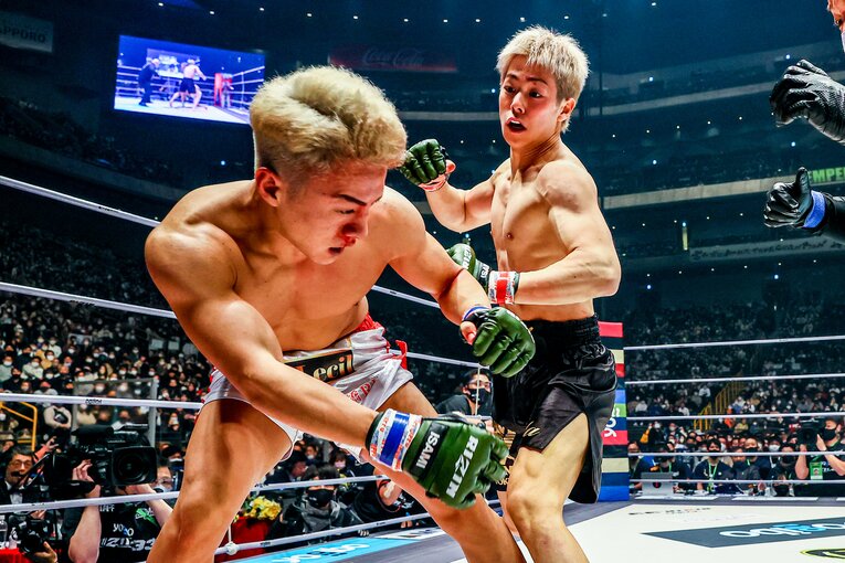 崩れたYUSHIに追い打ちのパンチで3分ちょうどのフィニッシュとなった