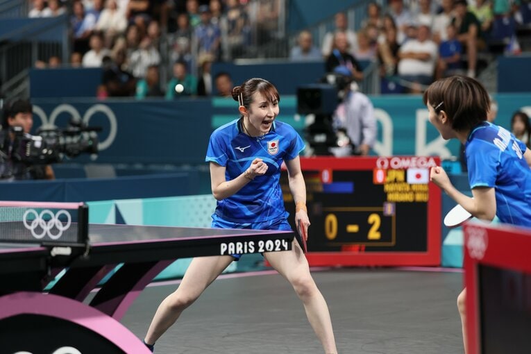 女子卓球団体準決勝、ダブルス平野・早田組　©Kaoru Watanabe/JMPA