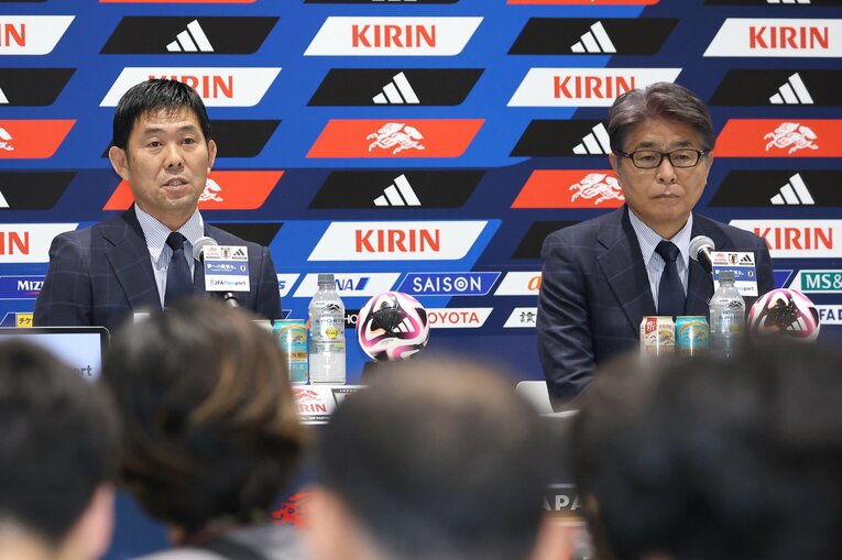 8月29日、記者会見で質問に答える森保一監督　©JIJI PRESS