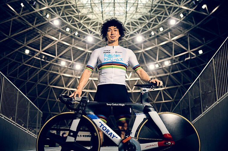 世界選手権2024男子ケイリンで優勝した山崎賢人 ／ photograph by Kiichi Matsumoto