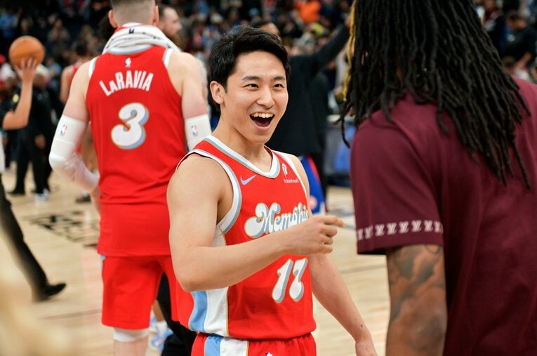 世界最高峰の舞台で成長を続ける河村勇輝（23歳）。パリ五輪の悔しさを胸に、4年後のロス五輪を見据えている　©AP/AFLO