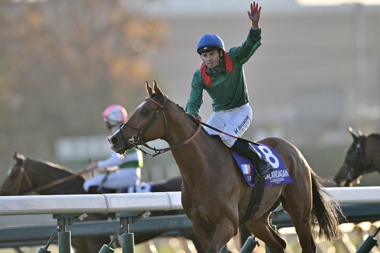 カランダガンのウイニングラン　©Keiji Ishikawa