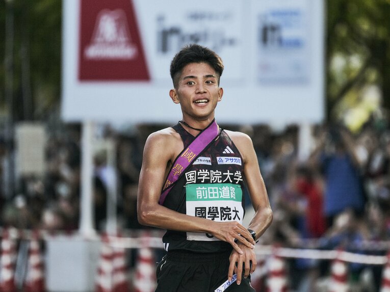 1カ月前の出雲駅伝では笑顔でゴールした上原　©Yuki Suenaga