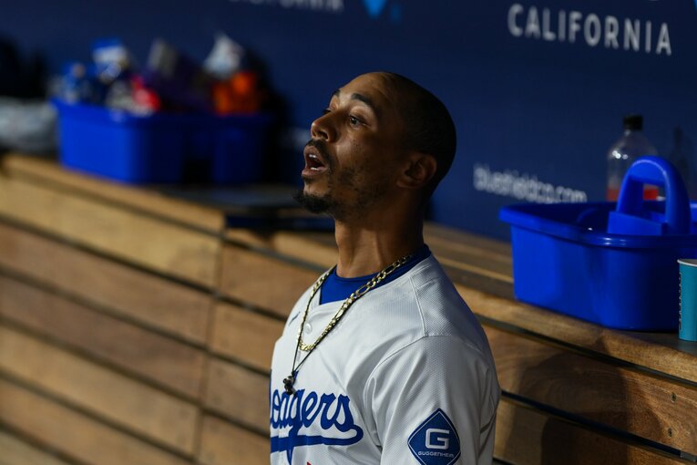 【常勝ドジャースと大谷らの”ステキな日常”／全100枚超】何かにびっくりしているベッツ…写真はまだまだ続きます　©Nanae Suzuki