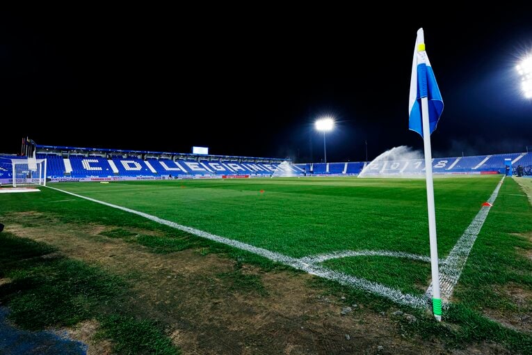 「W杯出番なし」からのリスタート…柴崎岳は今、スペイン2部でどうなっている？“思いを内に秘めたはず”30歳の今を撮った(4)