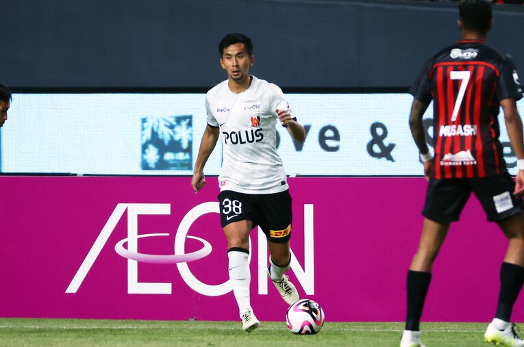 新加入の前田がこの日のアクセントとなった　©J.LEAGUE