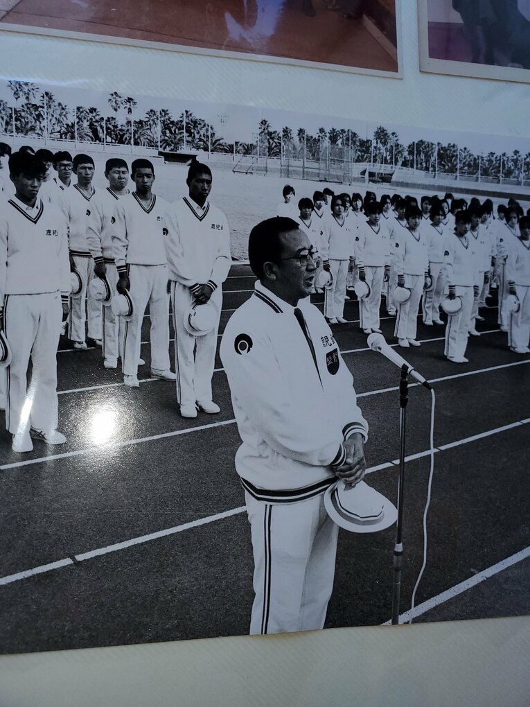 「情熱と我慢」「普通の人なら離婚してます（笑）」遠藤保仁らを育てた“高校サッカー名将の秘蔵ノート”…妻・息子も懐かしむ武勇伝とは(32)