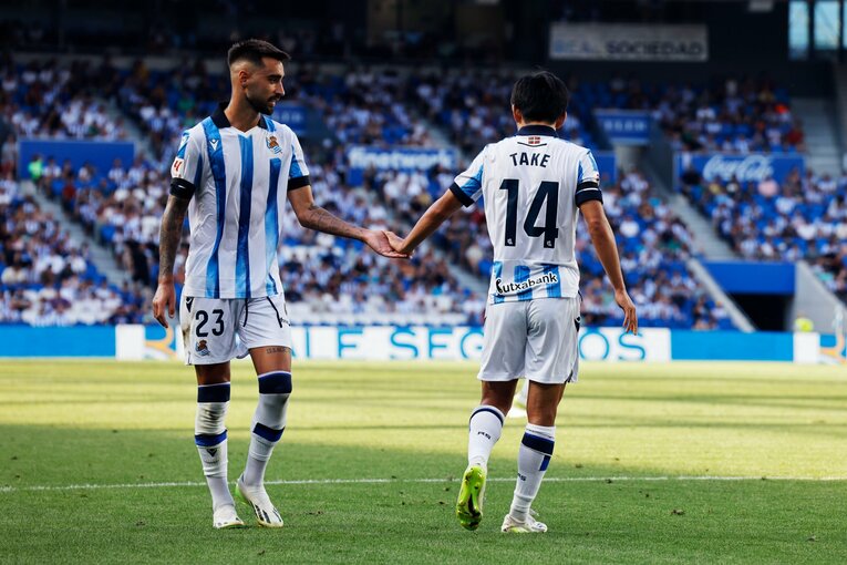 久保建英2戦連続MOMにアシスト、響き渡る「タケクボコール」も冴えない表情「やはりシルバ不在は…」カメラマンが感じたこと(56)