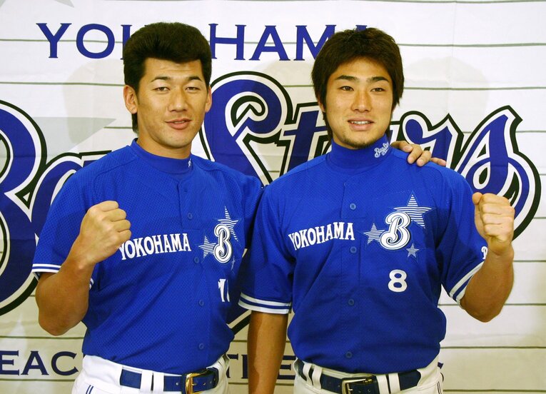 2004年、アテネ五輪の代表に選ばれた相川と三浦　©JIJI PRESS