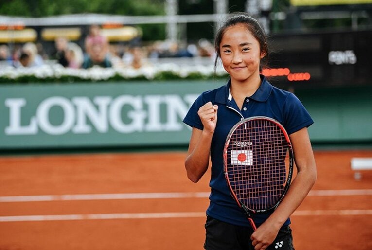 エッフェル塔の下にクレーコートが出現。「未来のエース」が繰り広げた熱い戦い。(10)