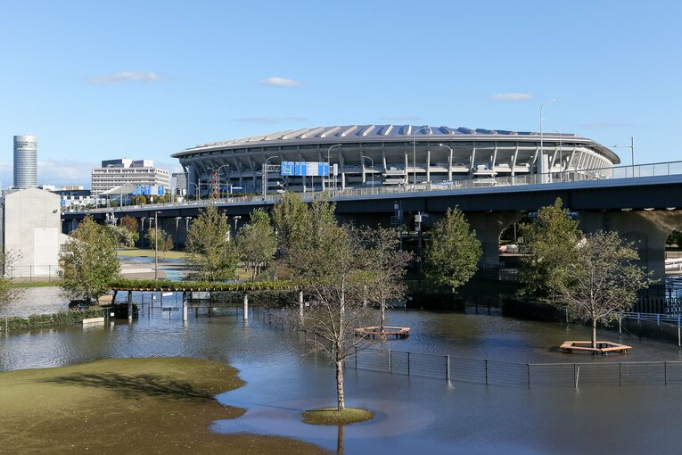 2019年ラグビーW杯開催中、台風19号の影響で浸水した新横浜公園　©AFLO