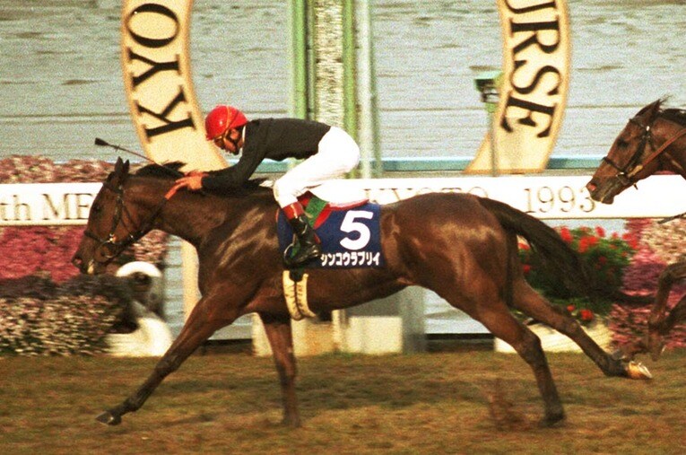 1993年のマイルチャンピオンシップを制したシンコウラブリイ ／ photograph by Sankei Shinbun