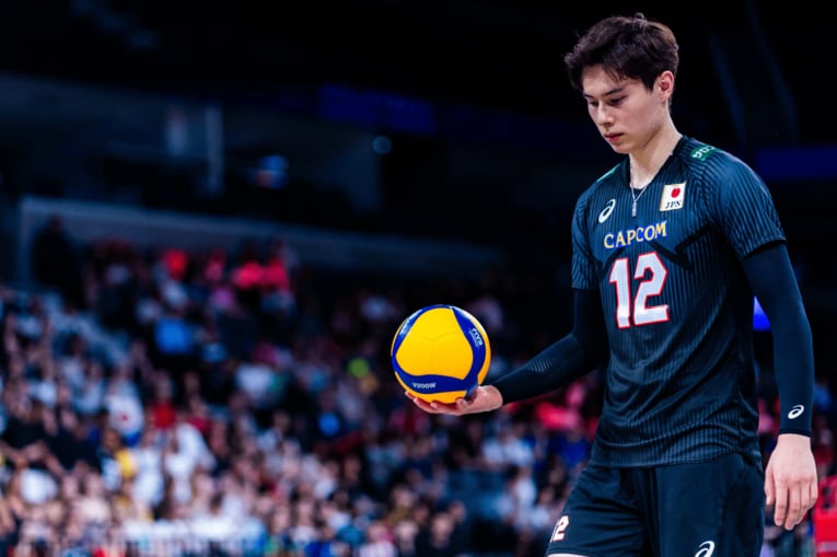 高橋藍（NVLブラジル戦）　©︎FIVB