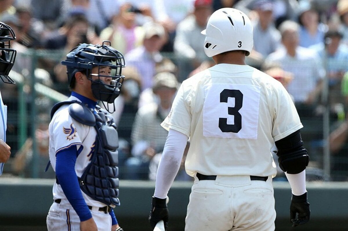 高校野球の敬遠はとかく物議を醸す 清宮に回す敬遠 の2つの問題 高校野球 Number Web ナンバー