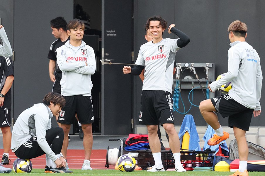 代表ではなく所属チーム優先？ ビッグクラブと協会の消えない対立。＜Number Web＞ photograph by JIJI PRESS